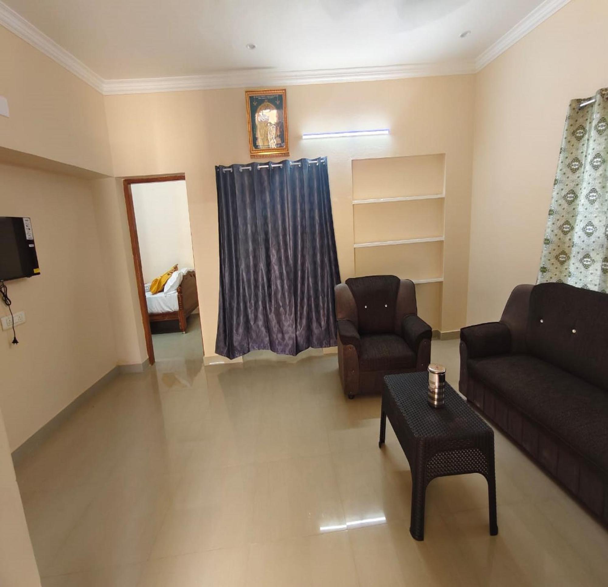 Arumugam Residency Ac Тиручендур Экстерьер фото